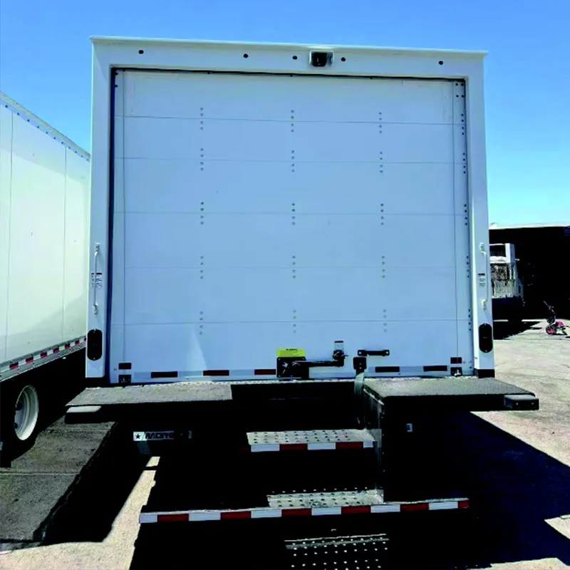 Жүк көлігіне арналған төмен қарай бұрылатын есік